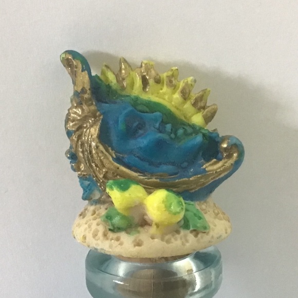Italian Amalfi Souvenir Glass Amphora/Flask w Metal Stand and 4 Limoncello fr - Picture 14 of 16